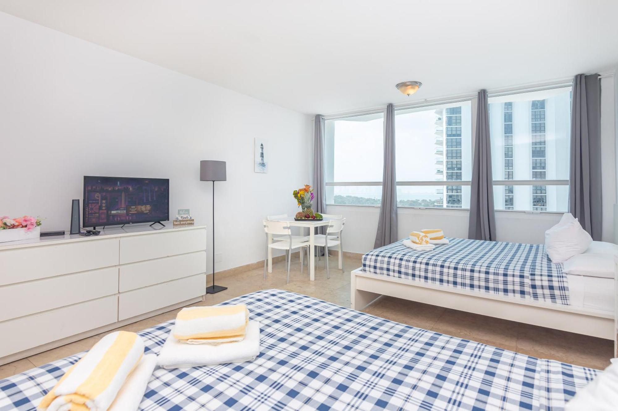 Girasole Rentals Suites Miami Beach Bagian luar foto