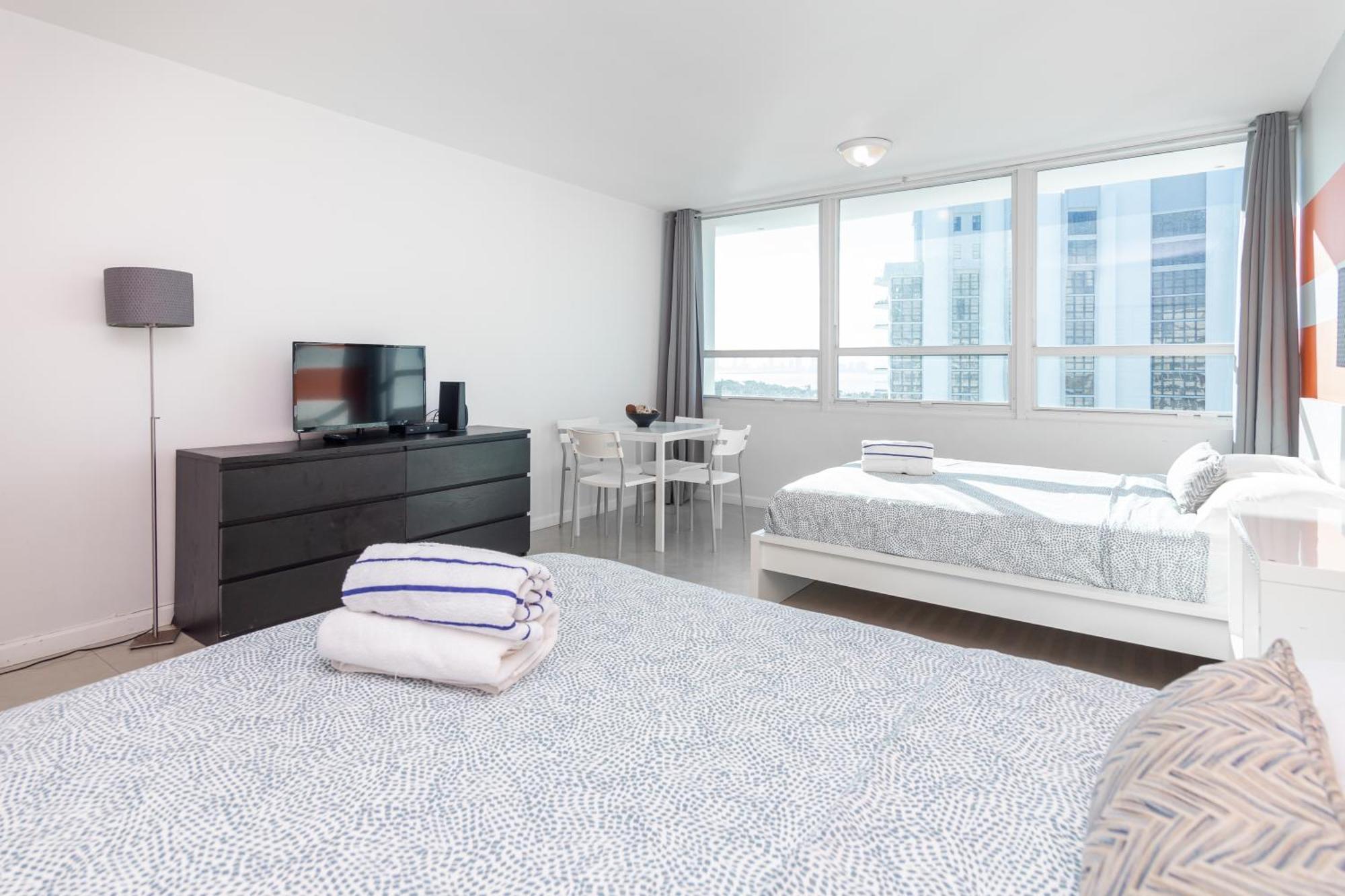 Girasole Rentals Suites Miami Beach Ruang foto